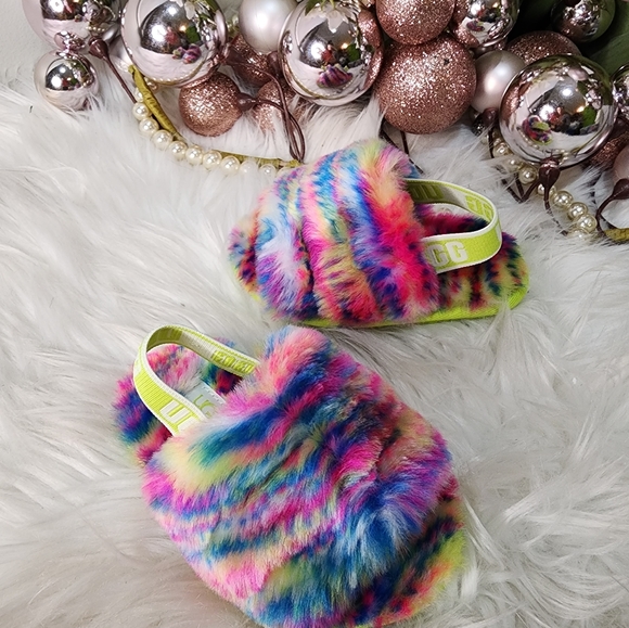 UGG FLUFF YEAH SLIDE Toddler Brand new - Picture 2 of 6